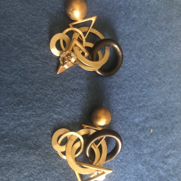 Necklace, earrings and bangle with free-floating geometric shapes as charms - Picture 8 of 12